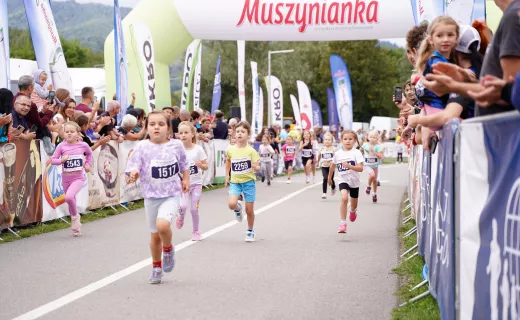 Dzieci też miały swój bieg na Festiwalu Biegowym. Była radość i zdrowa rywalizacja  - 32
